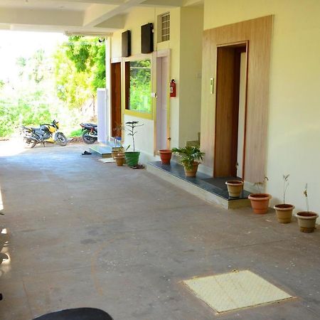 Hari Iyer Residency Hotell Tiruchchendūr Exteriör bild